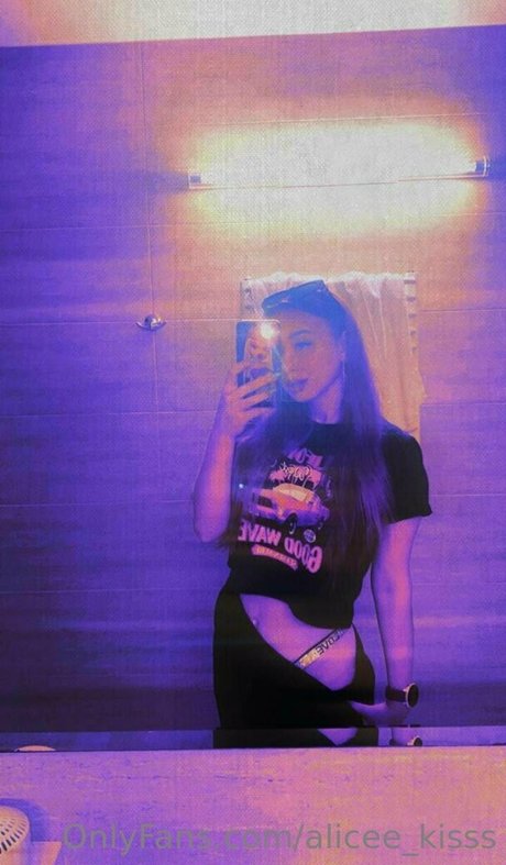 alicee kisss model adult gallery