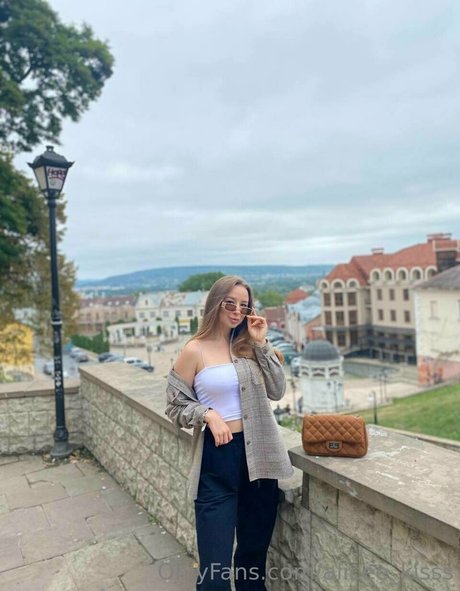 alicee kisss model galleries