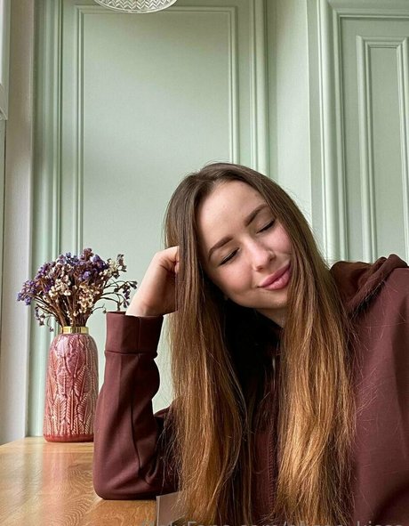 alicee kisss star naked gallery