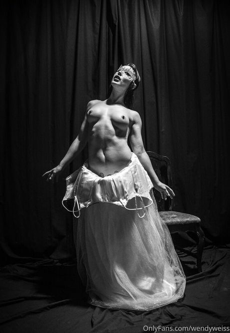 wendyweiss star hot photo