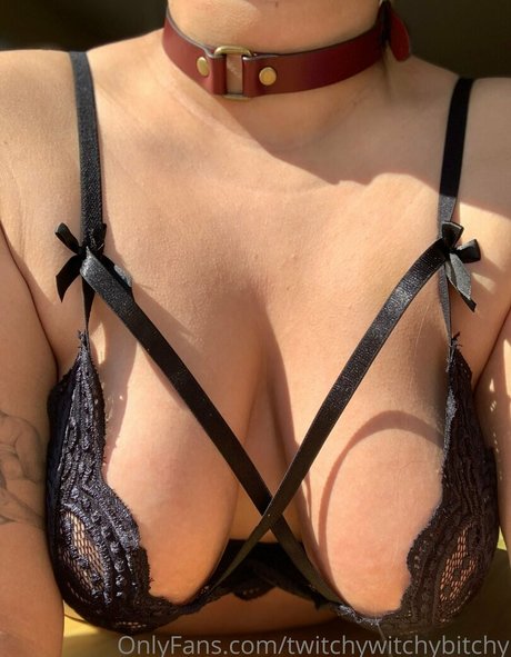 twitchywitchybitchy pornstar pretty img