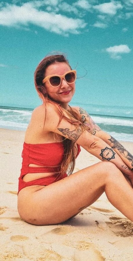 Dani Buarque model nice images