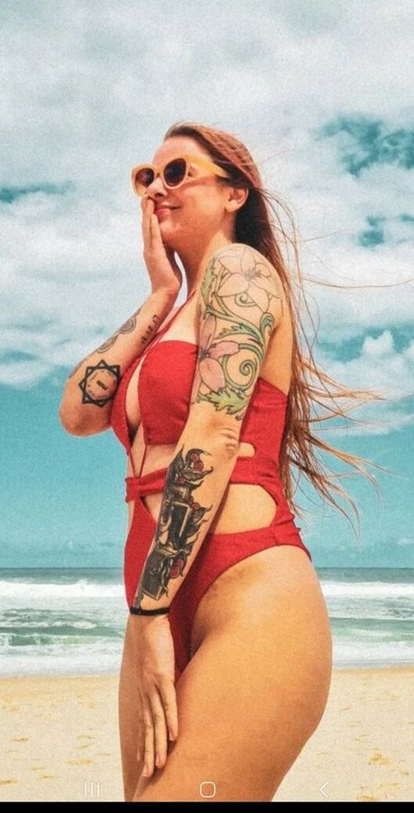 Dani Buarque star nude photo