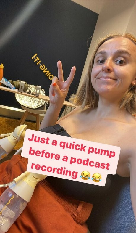Hannah Witton pornographic model gallery