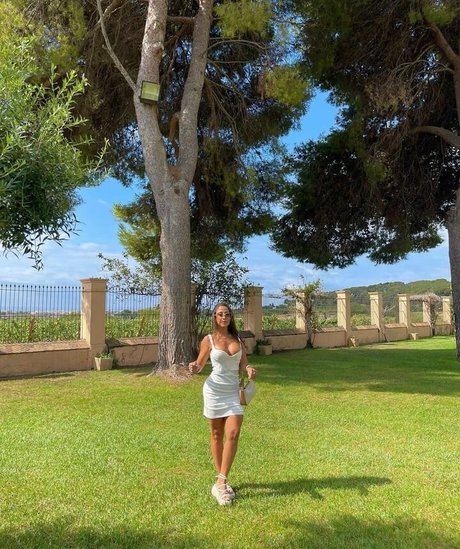 Sara Izquierdo pornstar erotic pic