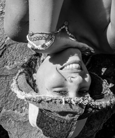 Marta De Lola top model image