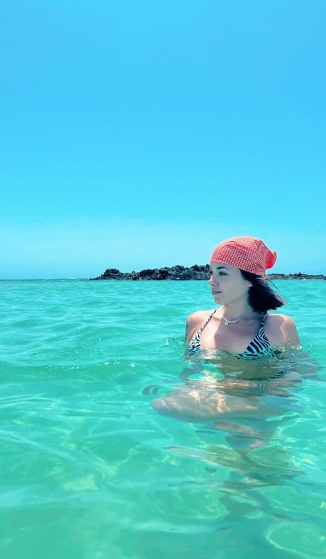 Marta De Lola nice star galleries