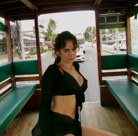 Maria De Nati model pornographic photos