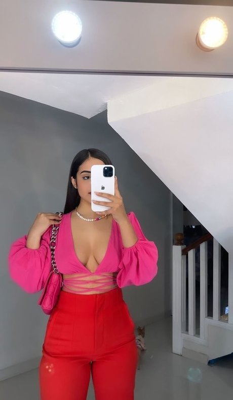 Frida Najera nude star img