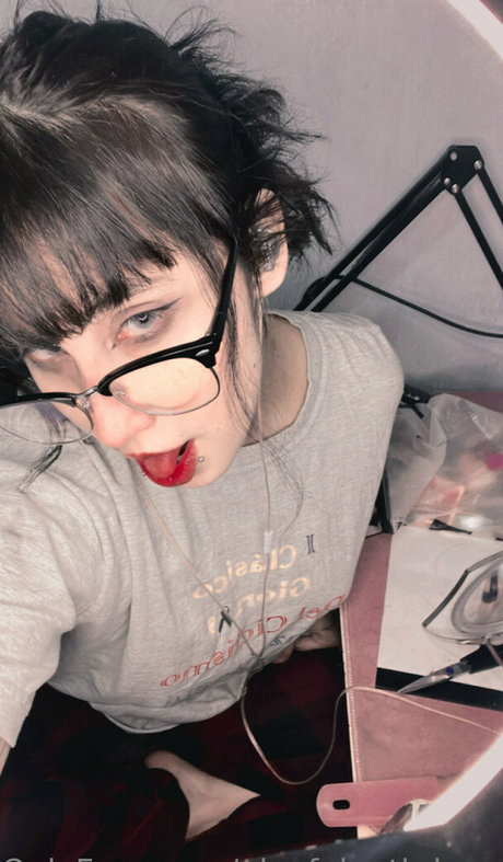 playfulgothdomme art actress photos