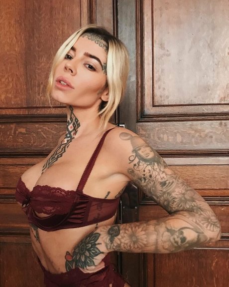 Ellis Cooper pornstar nude images