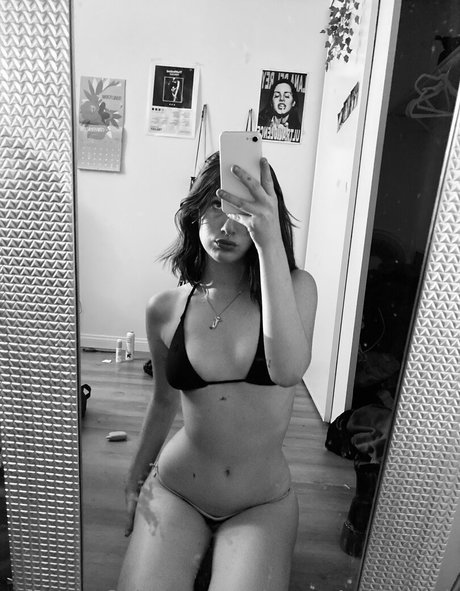 meow4meb1tchh exclusive actress photos