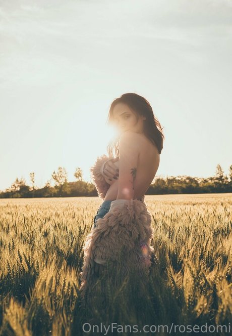 rosedomi porn star pictures