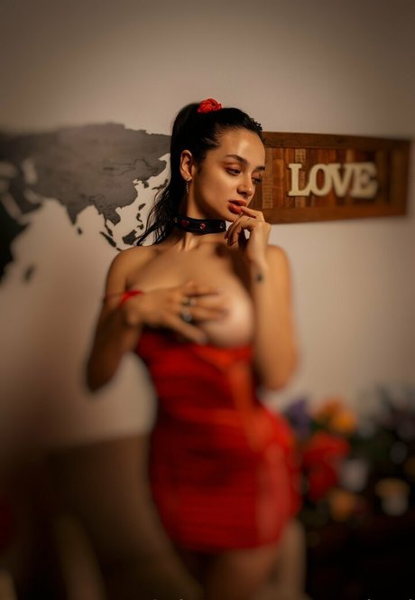 rosedomi pornstar adult img