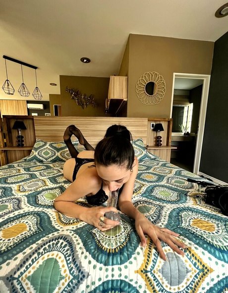 rosedomi nice model picture