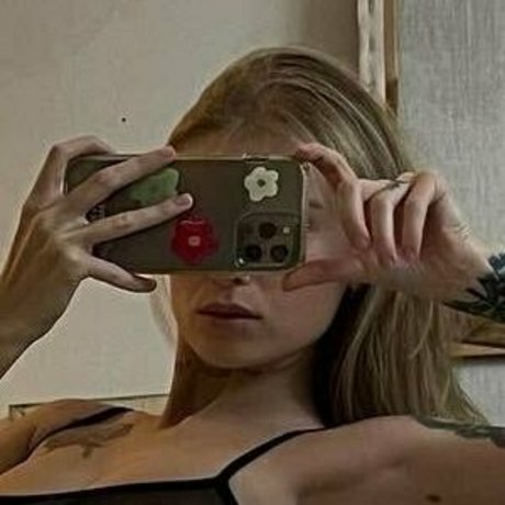 nausicaaa model exclusive photos