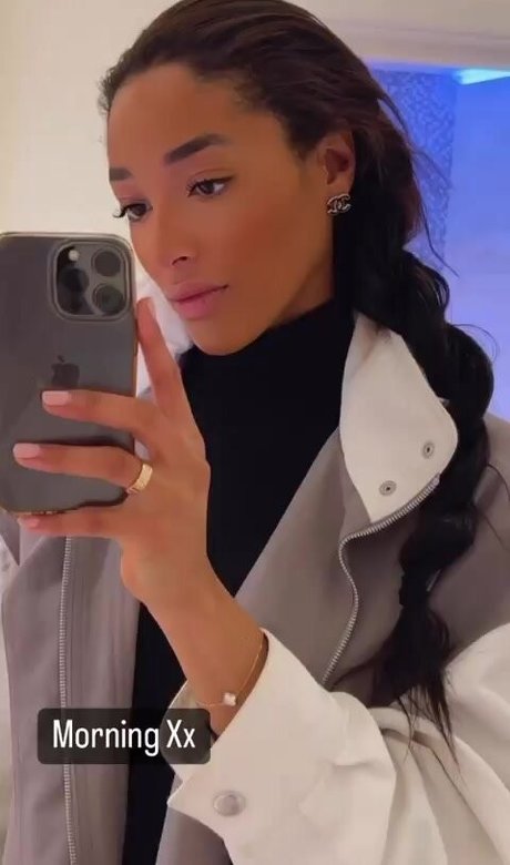 Shirin Olivia pornstar image