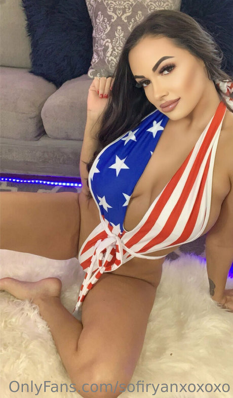 sofiryanxoxoxo porn model picture