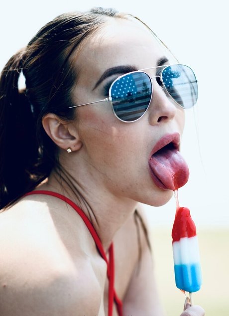 melissastratton star erotic pics