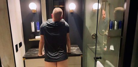 showerboyau star best photos