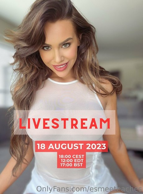 Esmeeteaches nude star img