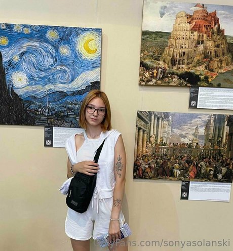 housewife onlyfans erotic images