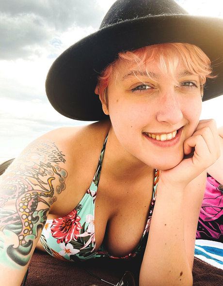 yoemilyreyfree pornstar nudes galleries