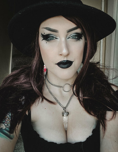 japanese teen onlyfans naked image