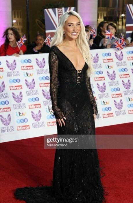 Megan McKenna star sexy photo