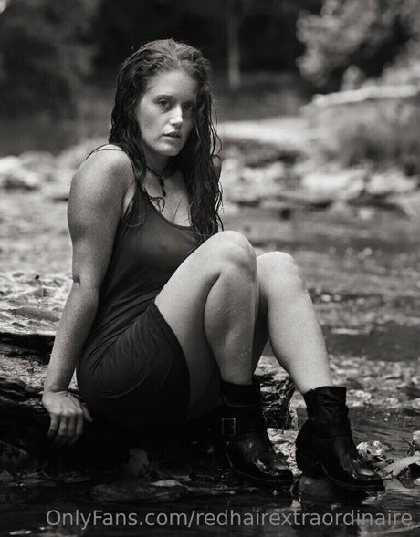 redhairextraordinaire nude actress photo
