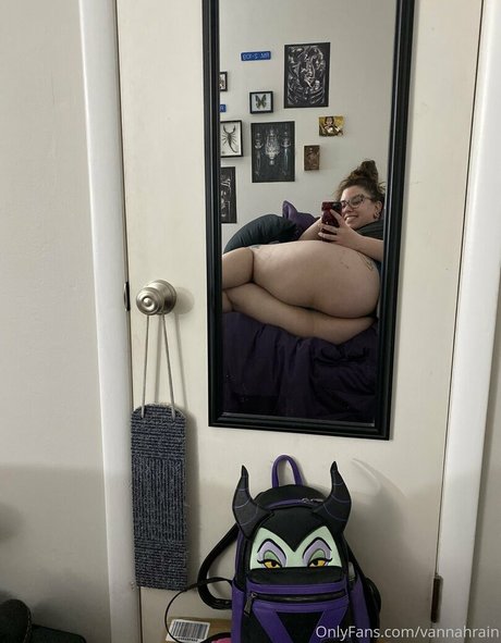 vannahrain model pornographic archive