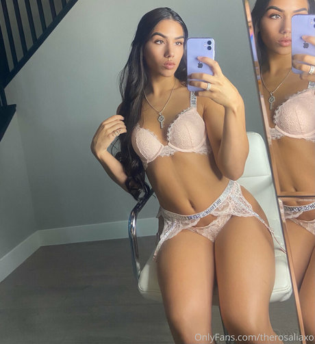 therosaliaxo star naked archive