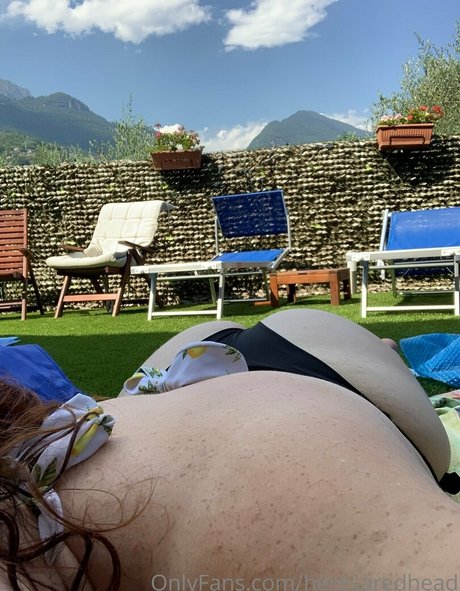 heresaredhead pretty model img