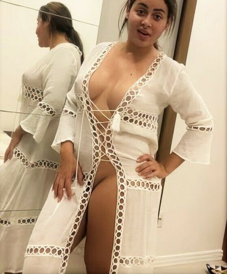 Bella Menezes model xxx pics