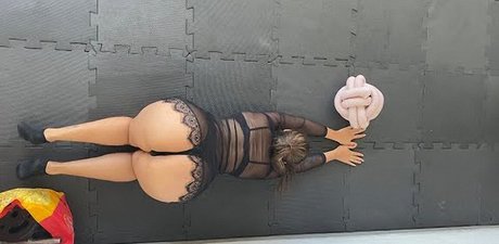 Bella Menezes model erotic archive