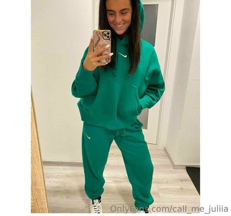 call me juliia hd star image