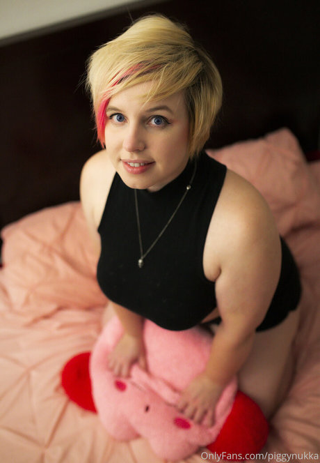 piggynukka hot pornstar pictures