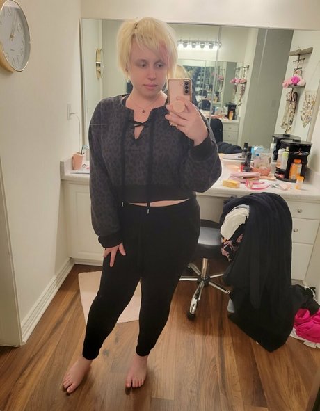 cuckold wife onlyfans free sexy photo