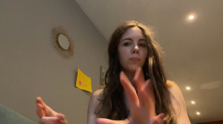 Rapunzel ASMR exclusive model pic