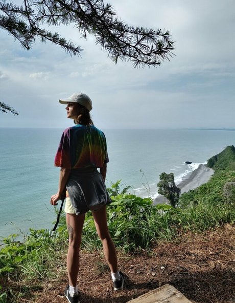 youreyeshere art star archive