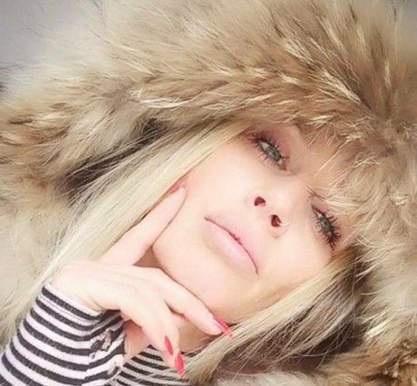 misscjhunter erotic model picture