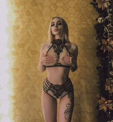 Kira Braun pornstar high quality pics