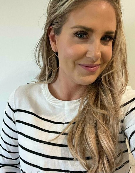 basicsouthernbabe art actress archive