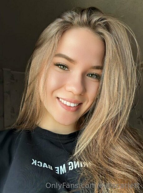 evilscarlett star top picture