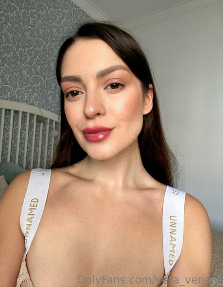 vera venera nice model picture