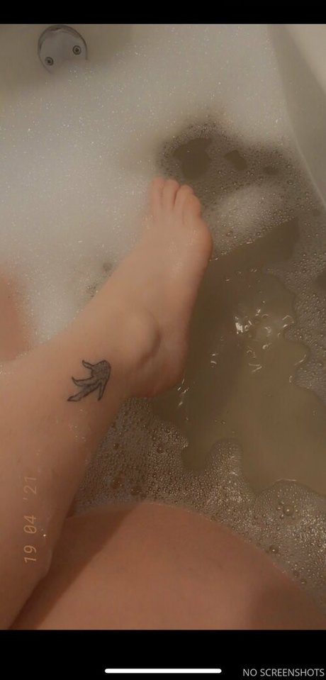 Rhawk3 adult model galleries