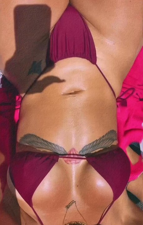 Getbodiedbyj nude actress image