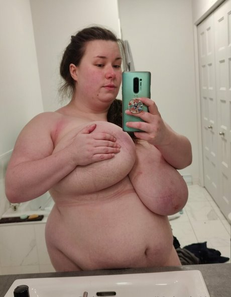 meloniekares nudes pornstar gallery