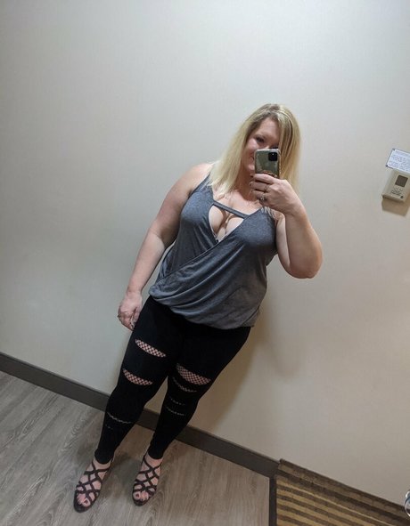 bbwbadnwild exclusive model pics