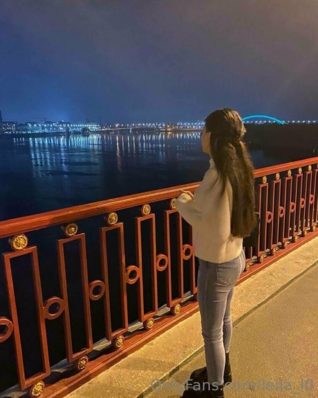 leila l0 porn star picture